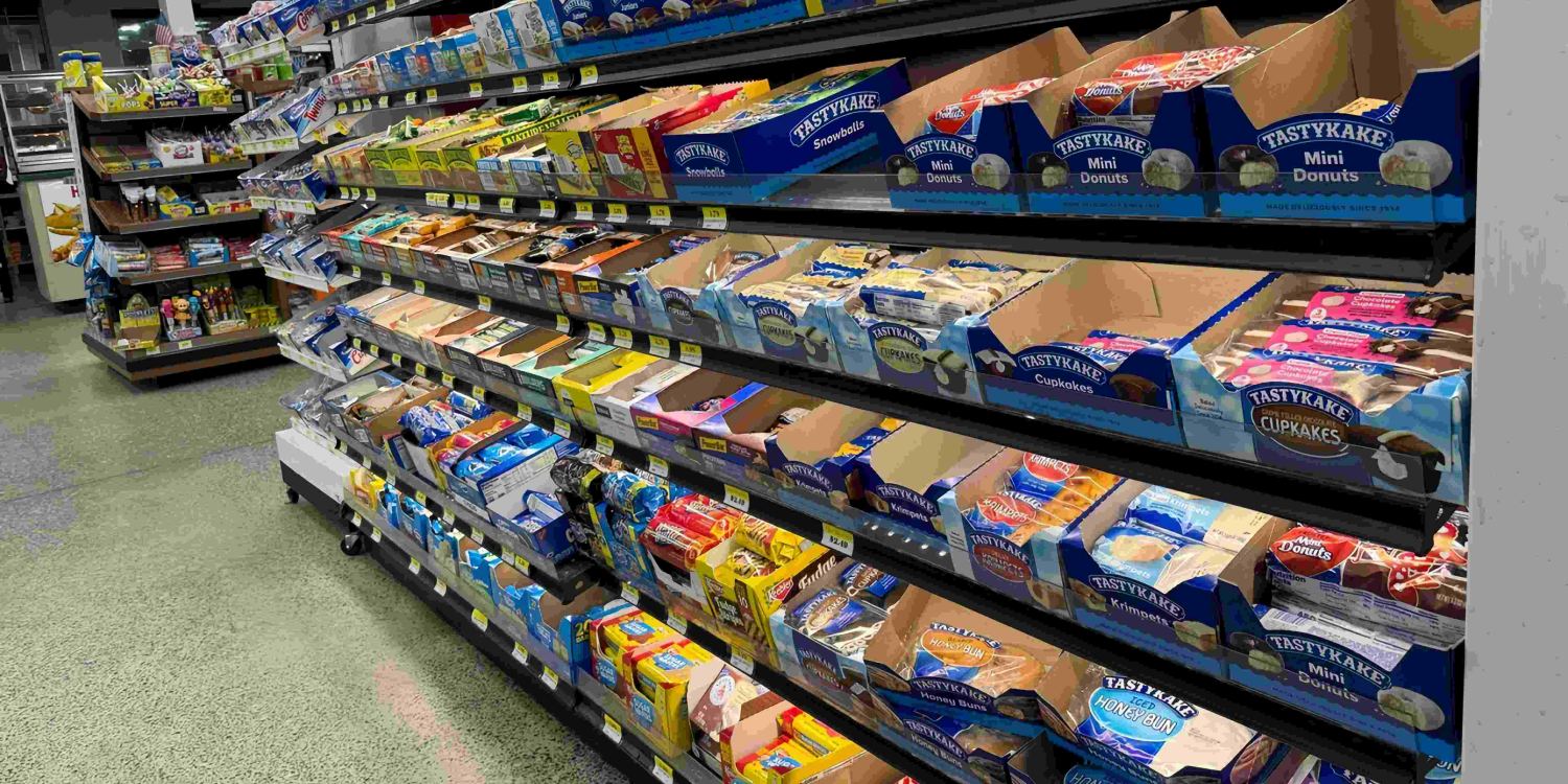 lights up the bakery shelving